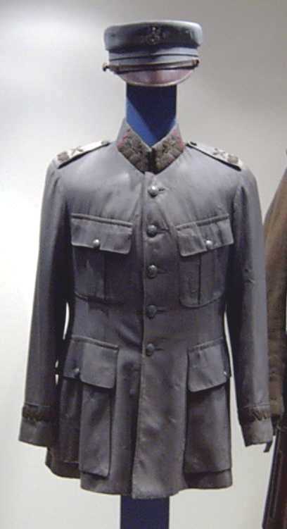 Piłsudski's uniform